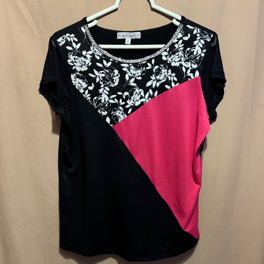 Sweet Violet Floral Black and Pink Women's Top